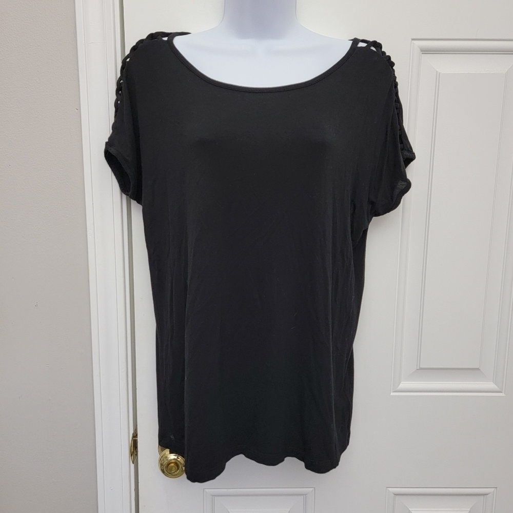 Tahari Black Short Lattice Sleeve Round Neck T Shirt Neutral Capsule Wardrobe M